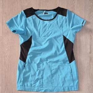 WonderWink Aqua and Black Scrub Top